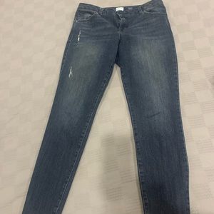 Used S & Co skinny low rise jeans